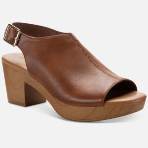 Style & Co Amaraa Sz 7 Cognac Faux leather buckle clogs new